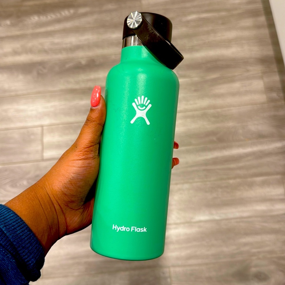 Green hydroflask water bottle